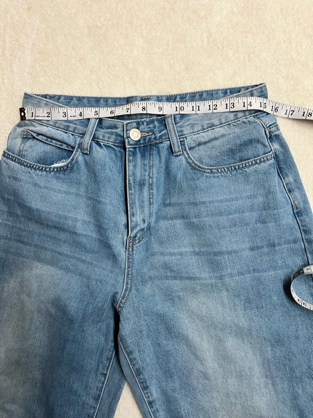 YMI High Rise Straight Leg Jeans Women’s  Size 11/30 Light Wash Relaxed fit Mom - Picture 7 of 8